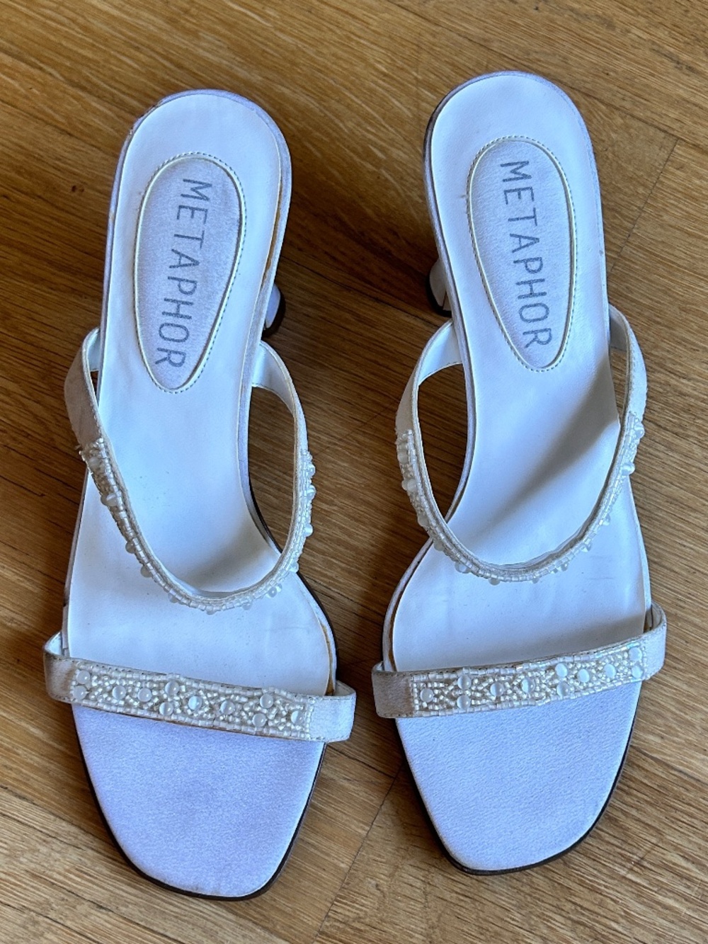 Metaphor White Heeled Sandals w Upper Leather Sole for Bundle Purchase